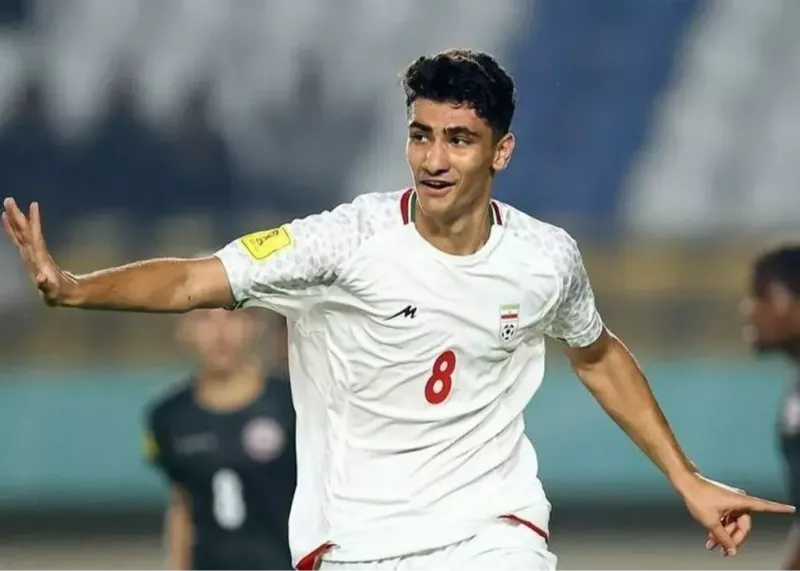 رزاقی نیا پایگاه خبری حرف فوتبال